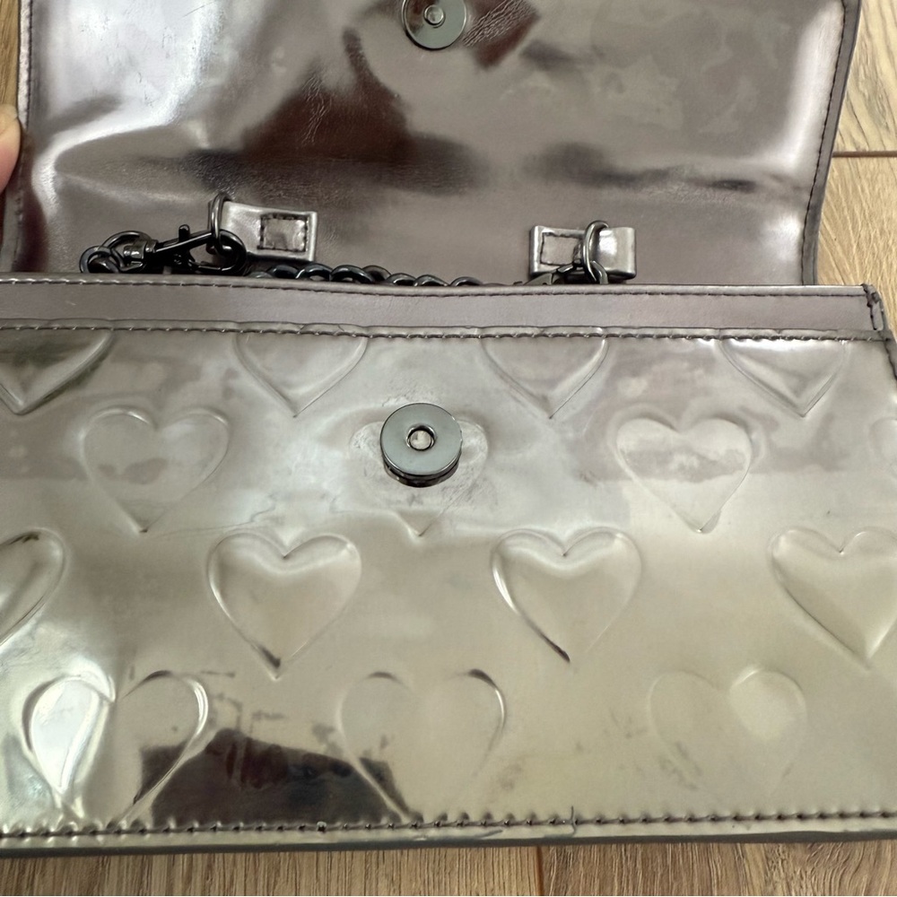 Marc by Marc Jacobs Silver Crossbody Bag & Clutch - Picture 2 of 6